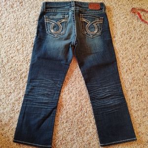 Big Star Maddie Fit Jean Capri 28